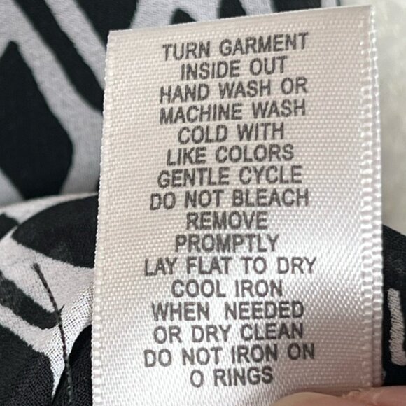 Dressbarn Womens Sleeveless Top Plus Size 1X - Picture 6 of 6